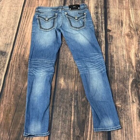 Miss Me Women's Distressed Skinny Jeans Blue Size 28 Embroidered Pockets - Picture 4 of 4